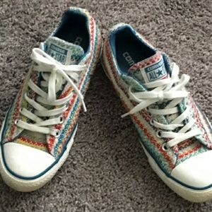 Converse Ladies Sneakers Size 7
